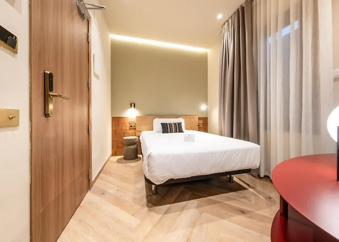 Ambos Mundos Otel Barselona
